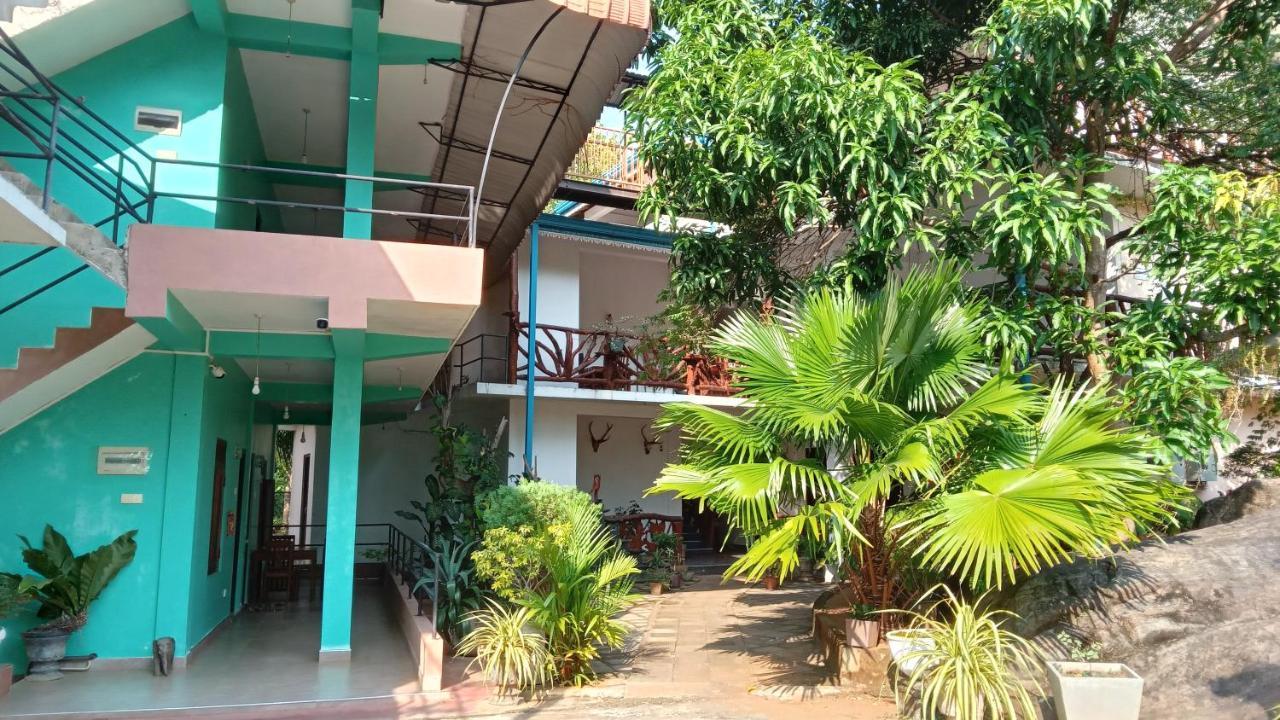 Sigiri Lion Lodge Sigiriya Exterior foto